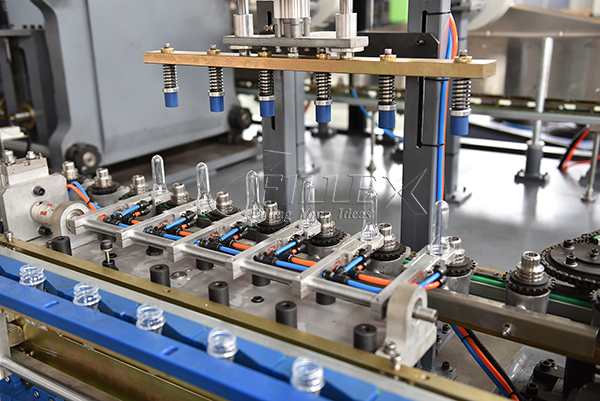  Principle and Application of Bottle Blowing Machine